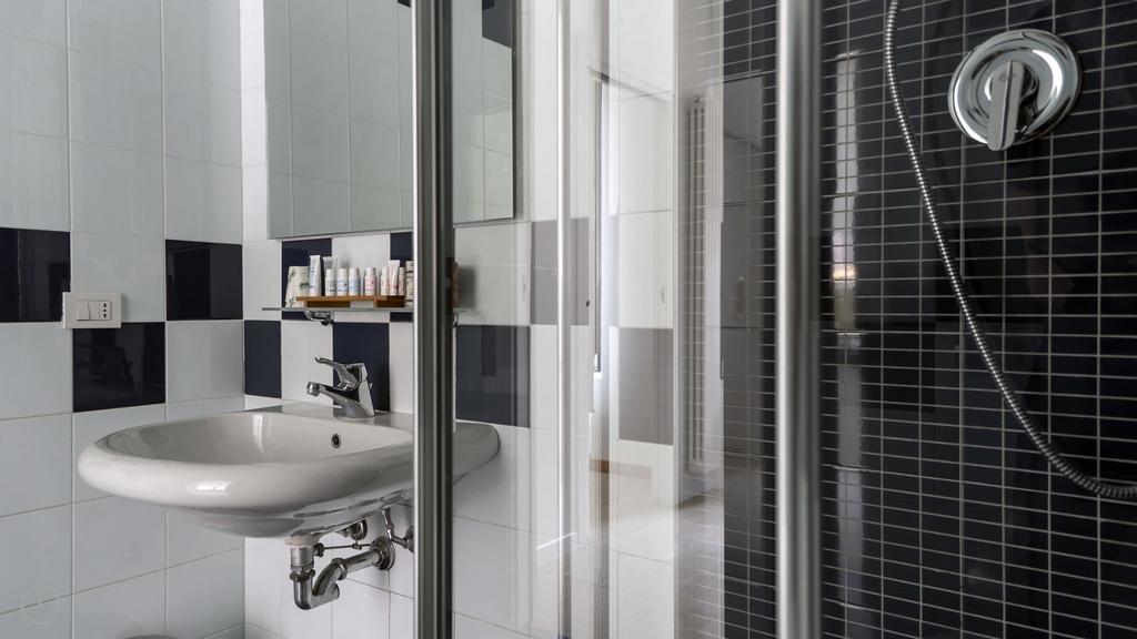 Italianway-Savona Apartment Milano Cameră foto